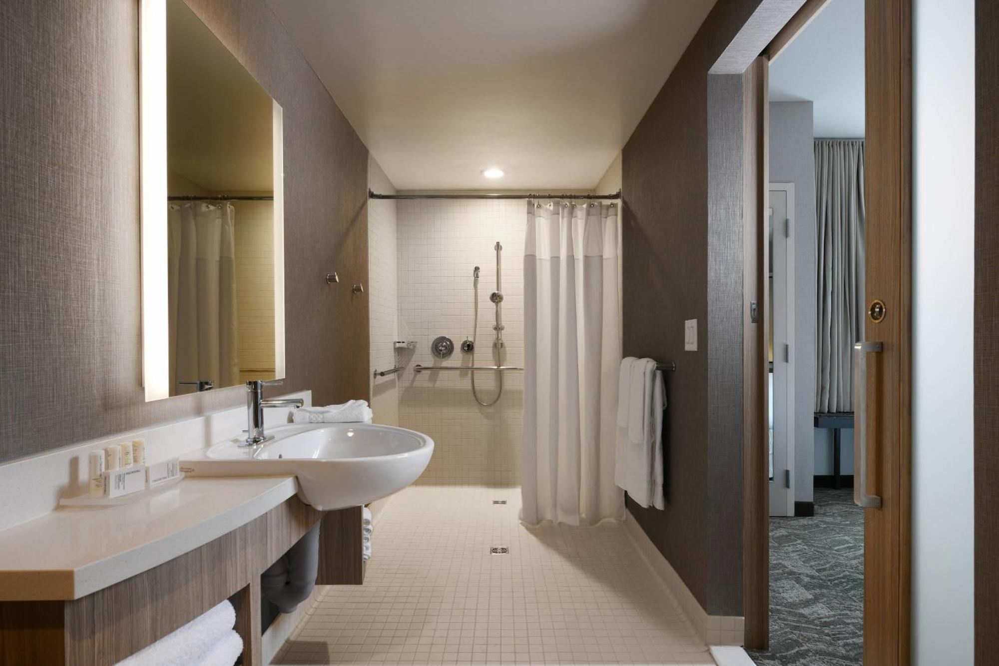 Springhill Dallas Dfw Airport South/centreport Hotel Fort Worth